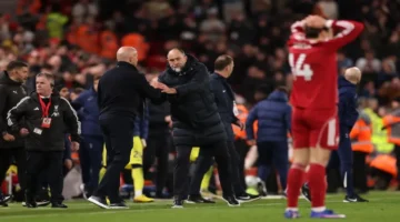 ضغوط واسعة لإقالة سلوت من تدريب ليفربول قبل مواجهة جالطة سراي المرتقبة